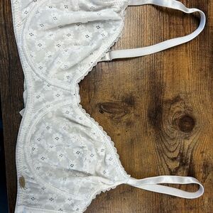 Jessica Simpson Floral Lace Bra in Cream